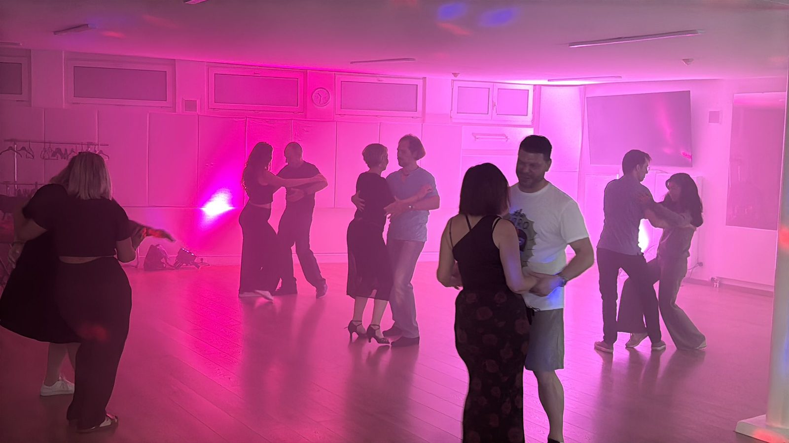 Ambiance d'une soirée dansante au Studio Flow